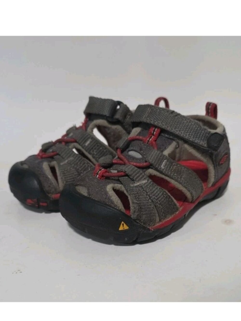 Keen Seacamp II CNX Toddler Boys Sandals Size 5 Shoes Grey Red Hiking Camping